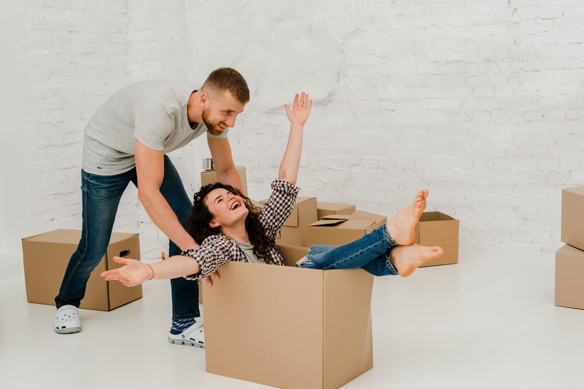 You Should Hire a Professional for Move-In and Move-Out Cleaning. Here’s Why