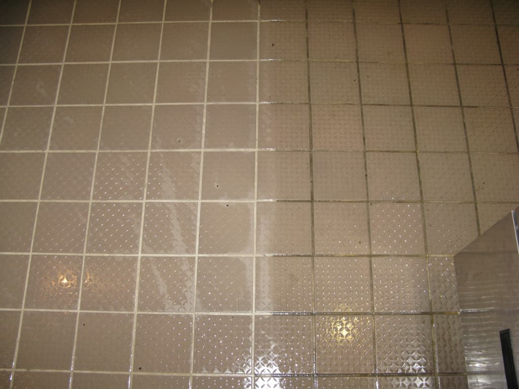 How to Clean Even the Most Stubborn Bathroom Tile